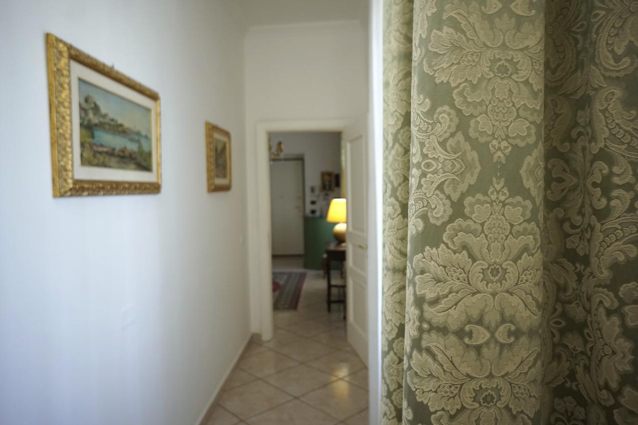 La Piccola Reggia Bed & Breakfast กาแซร์ตา ภายนอก รูปภาพ