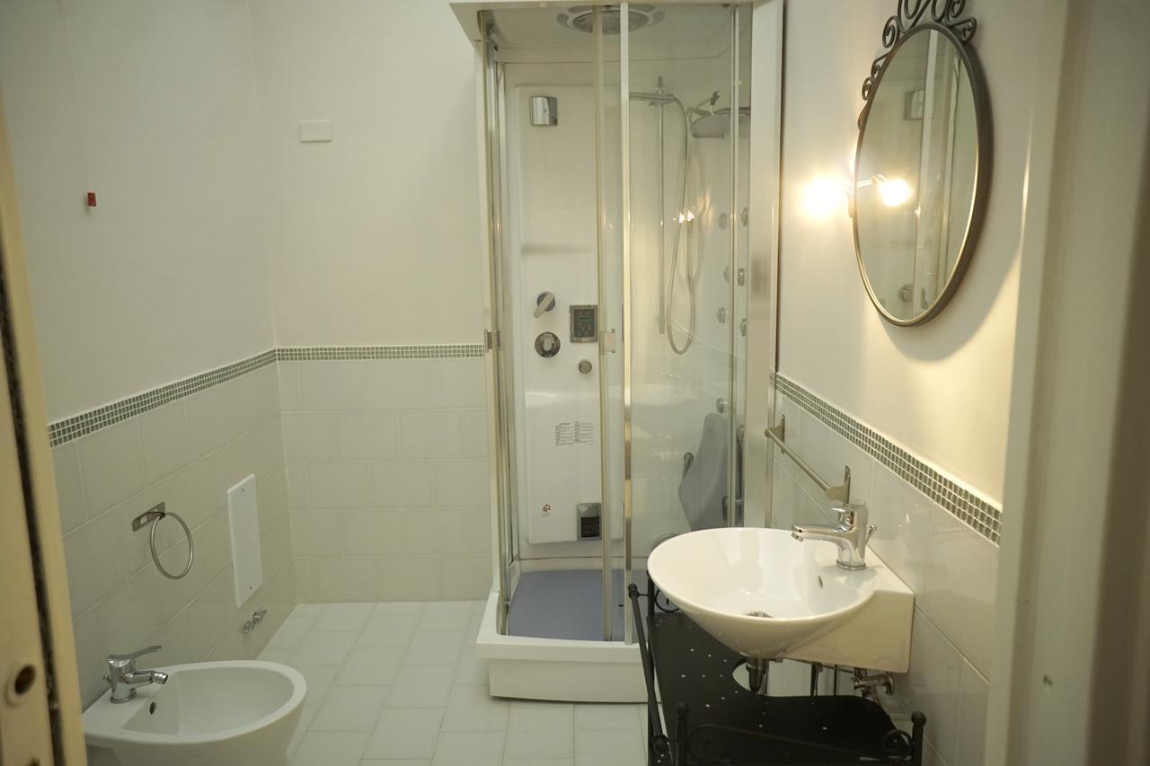 La Piccola Reggia Bed & Breakfast กาแซร์ตา ภายนอก รูปภาพ